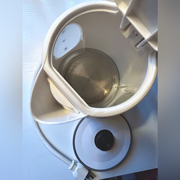 Premium 1250- 1500W Electric Kettle 1.5L cordless - Picture 5 of 7